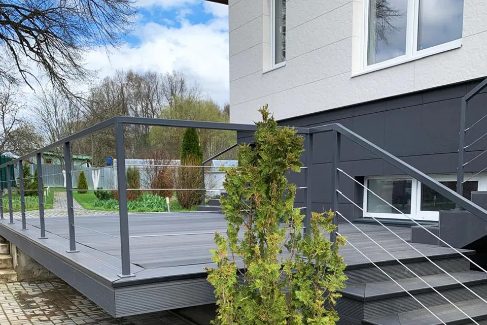 Террасная доска из массива дерева: полное руководство по выбору, монтажу и уходу